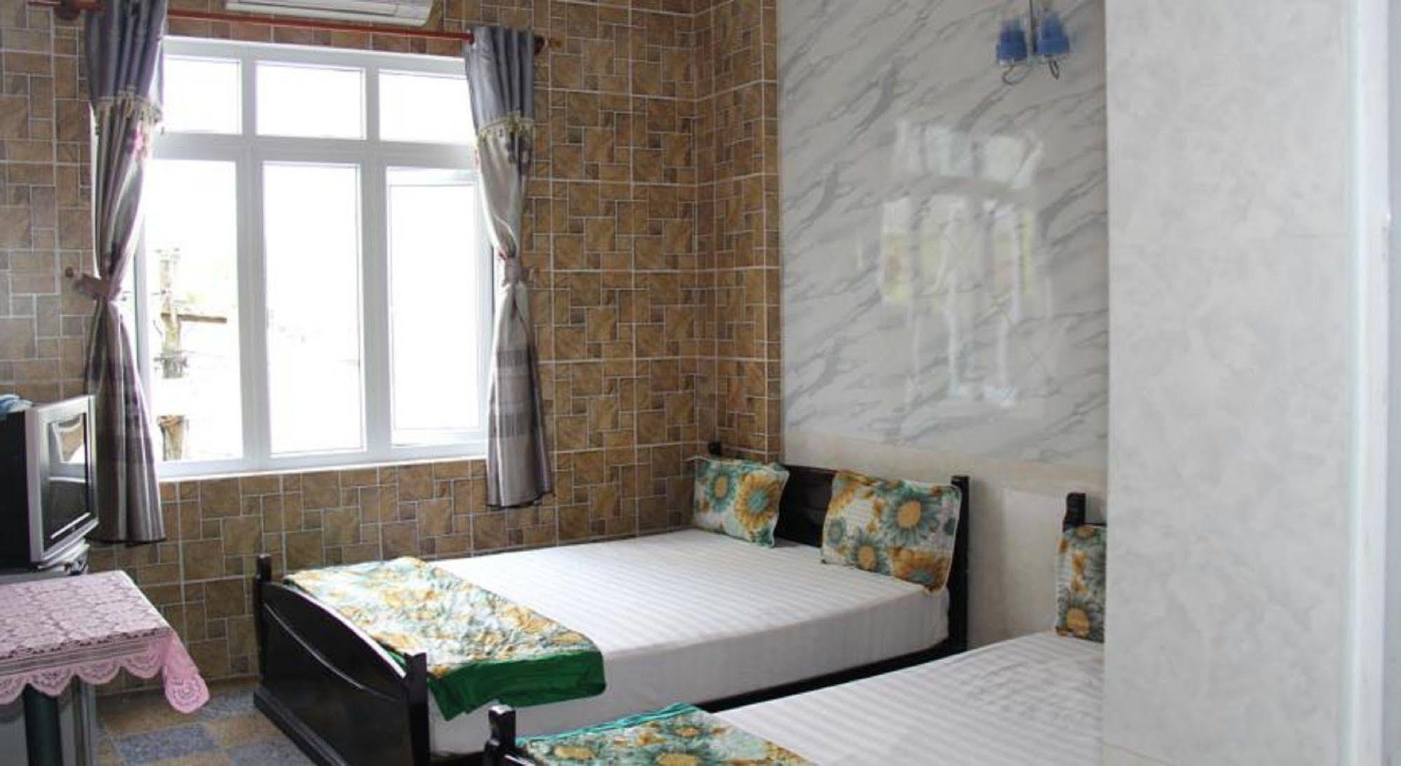 Yen Vy Hotel Quy Nhon Exterior foto